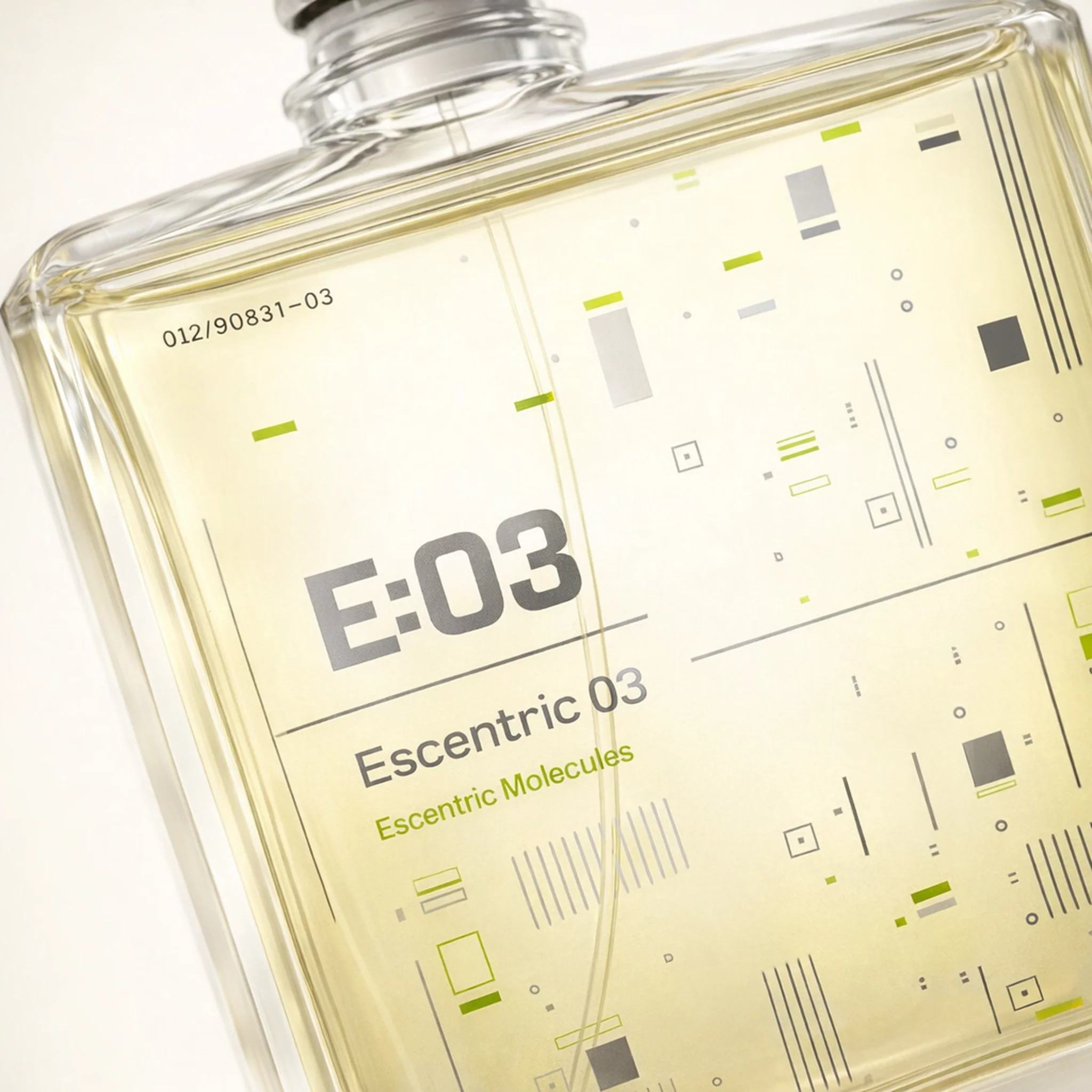 Escentric Molecules Molecules 03 EDT - Image 3