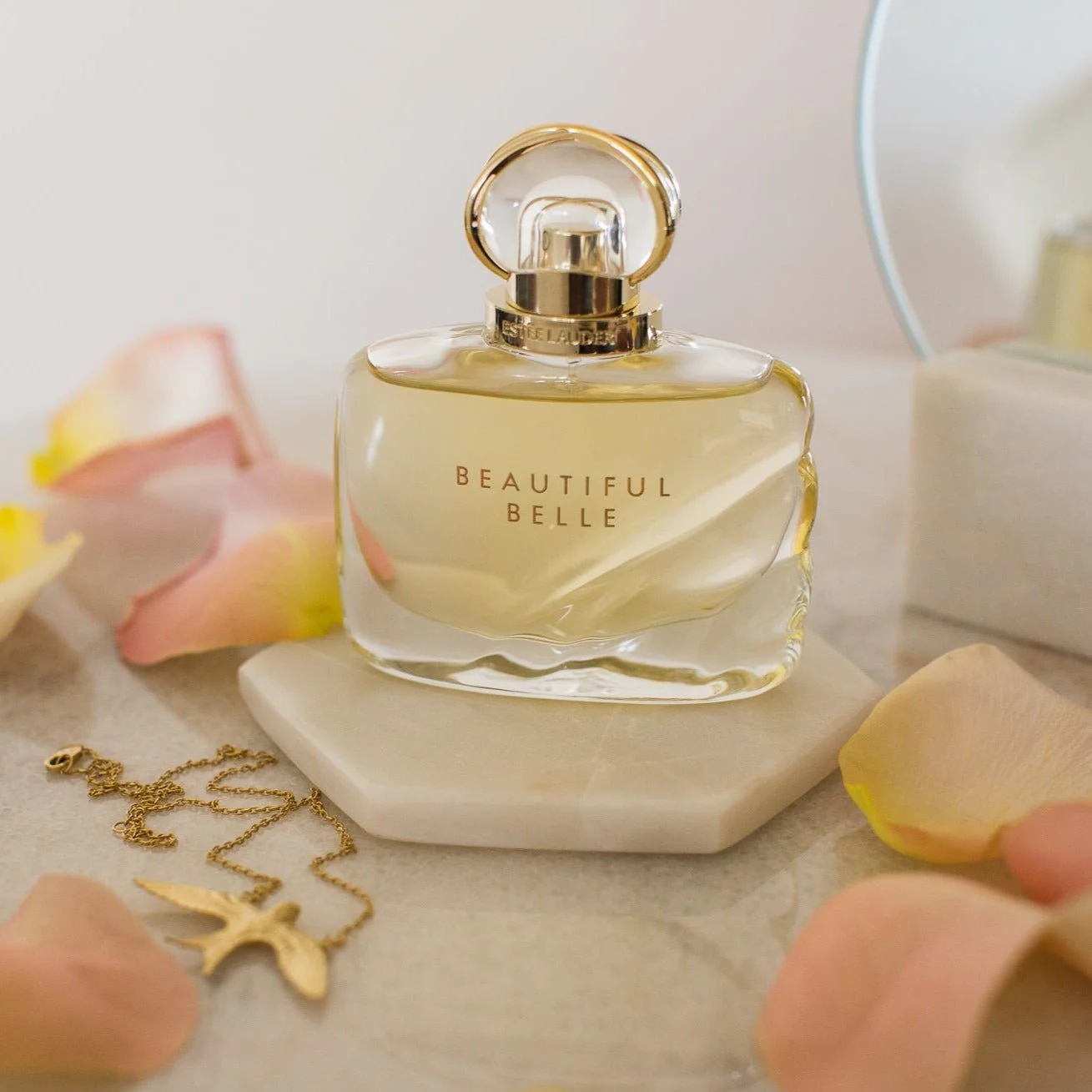 Estee Lauder Beautiful Belle EDP - Image 3