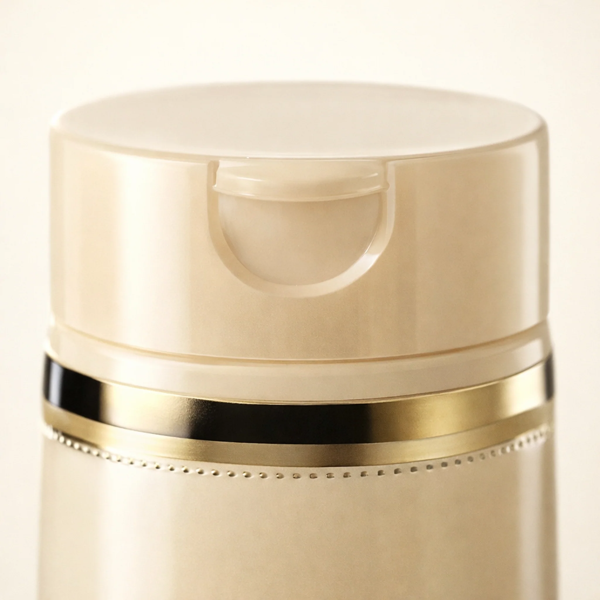 Guess Seductive Body Lotion - Image 5