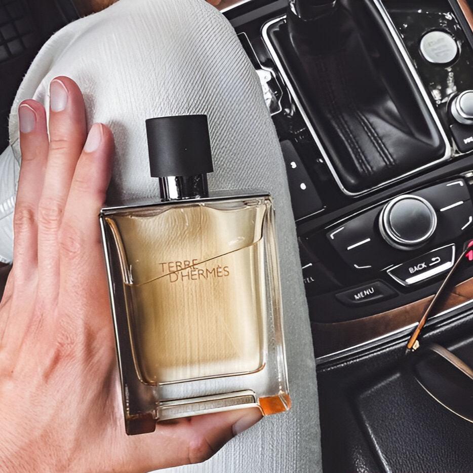 Terre d'Hermes EDT & Shower Gel Gift Set For Men - Image 2