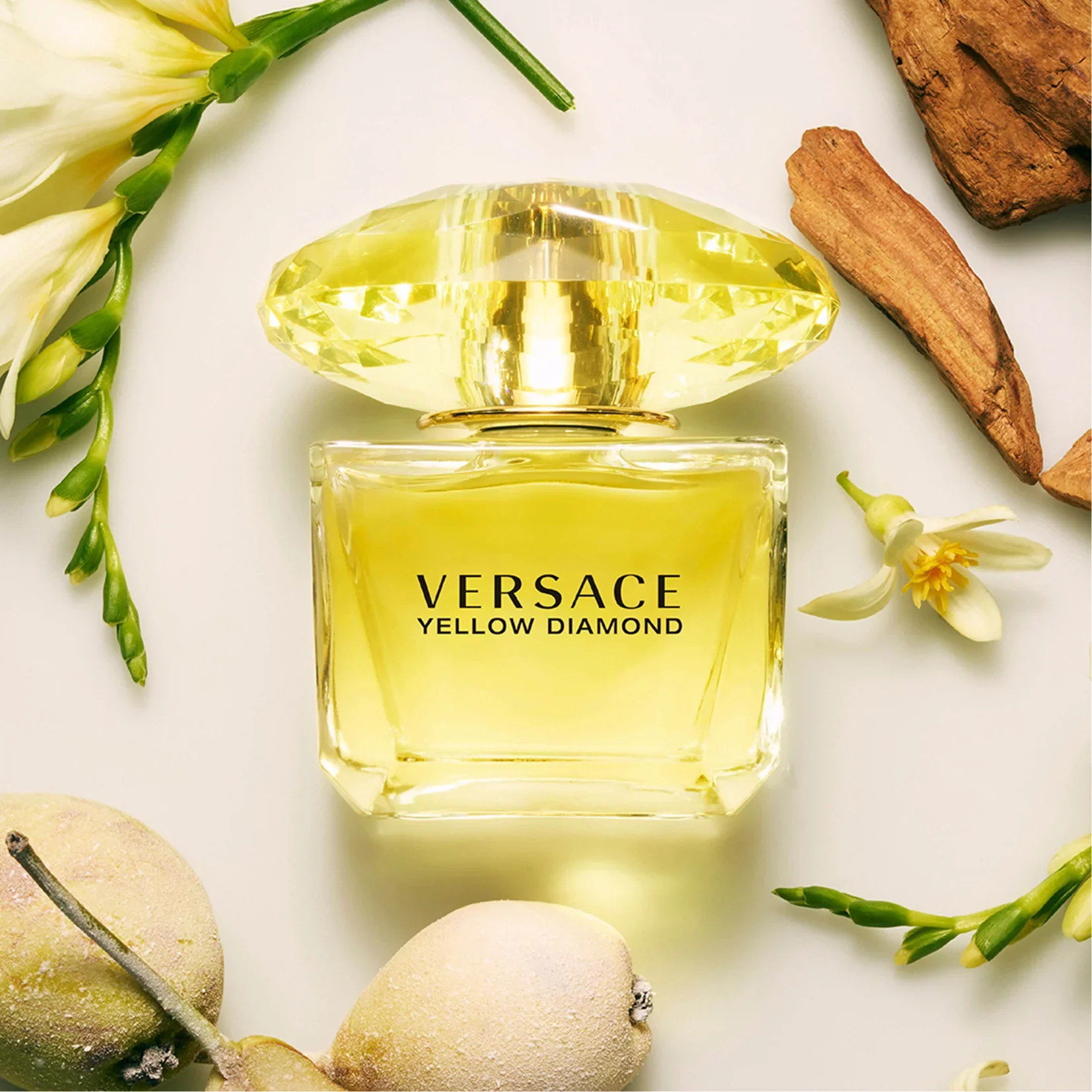 Versace Yellow Diamond EDT For Women Shower Gift Set - Image 2